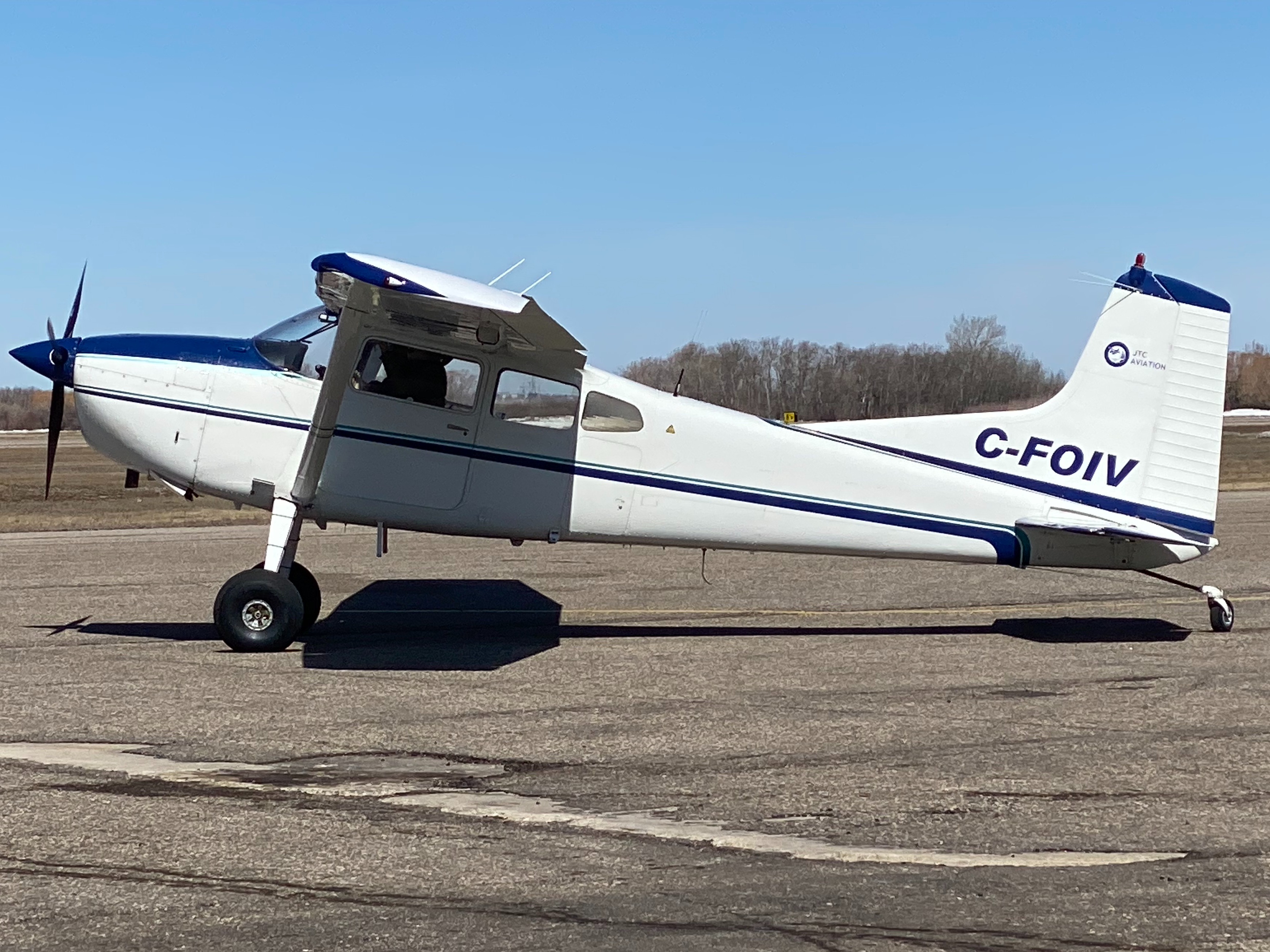 Cessna 185 Fixed-Wing Trainer